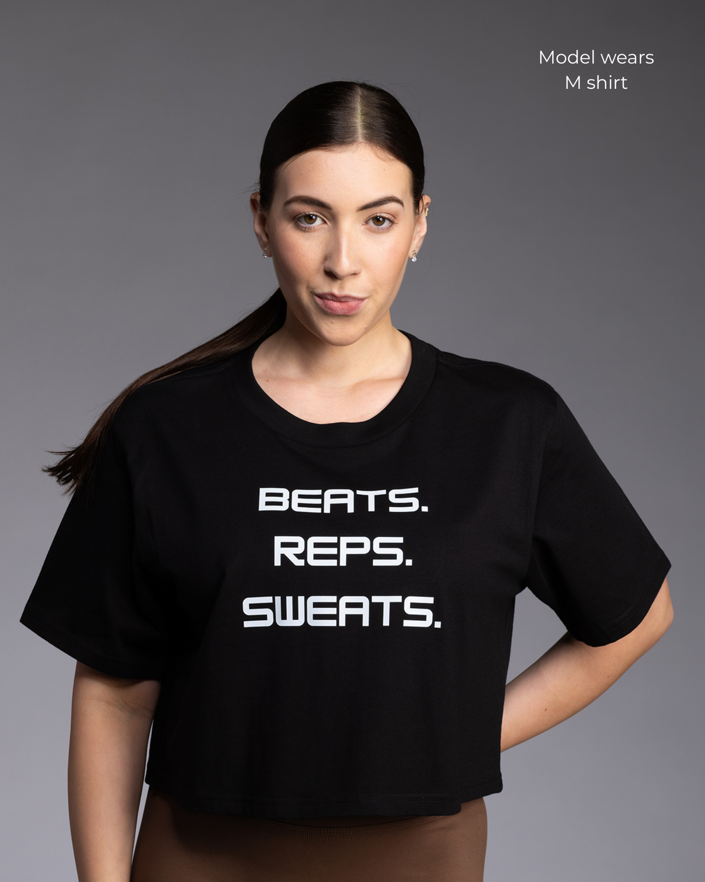 CROP IT LIKE ITS HOT Cropped Tee - BEATS. REPS. SWEATS.