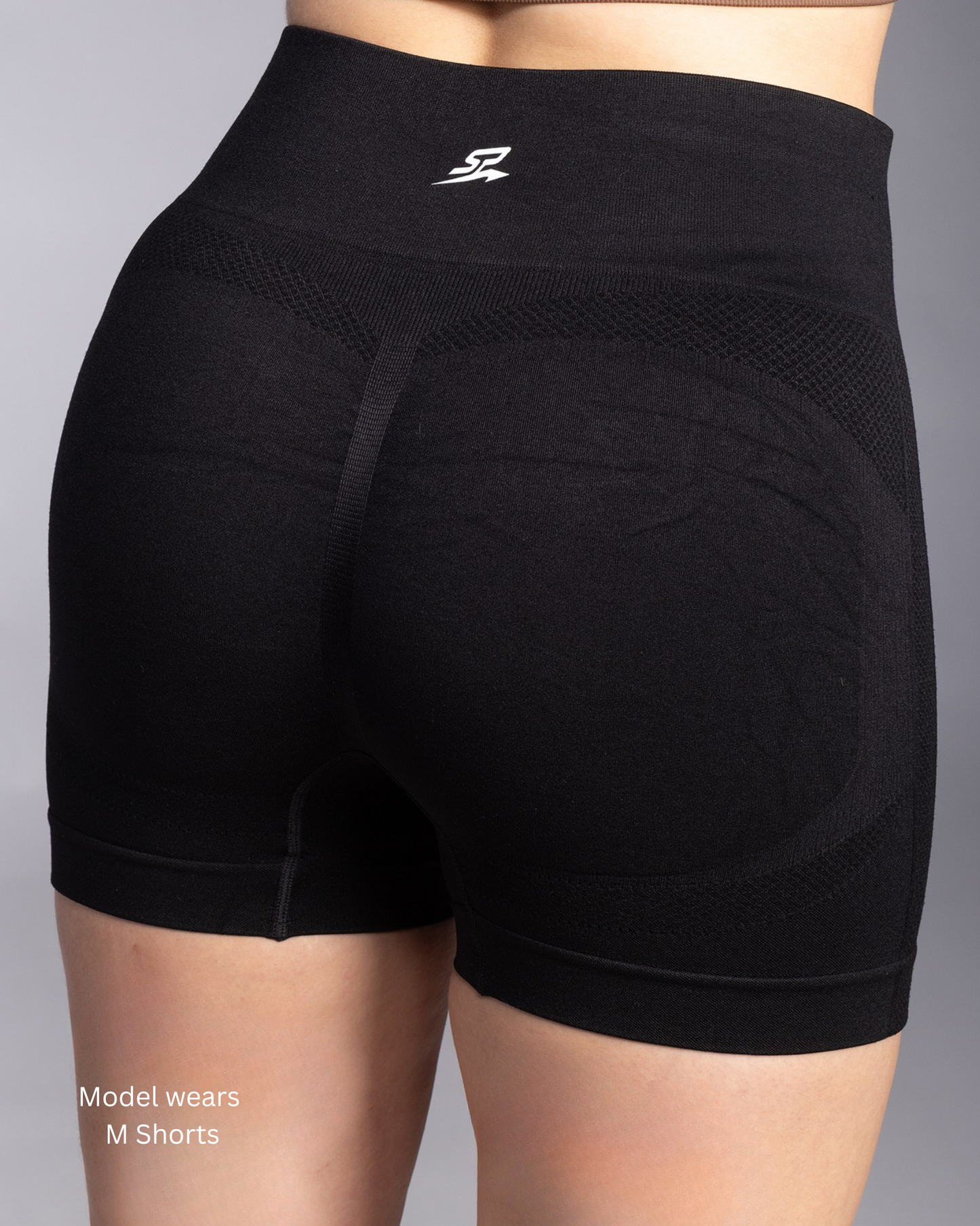FORM FIT - Seamless Sculpting Training Shorts